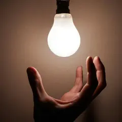 Czy kościół płaci za prąd? Odkryj ukryte koszty energii elektrycznej