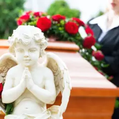 Co dzieje się z duszą po pogrzebie? Tajemnice życia po śmierci i wierzenia
