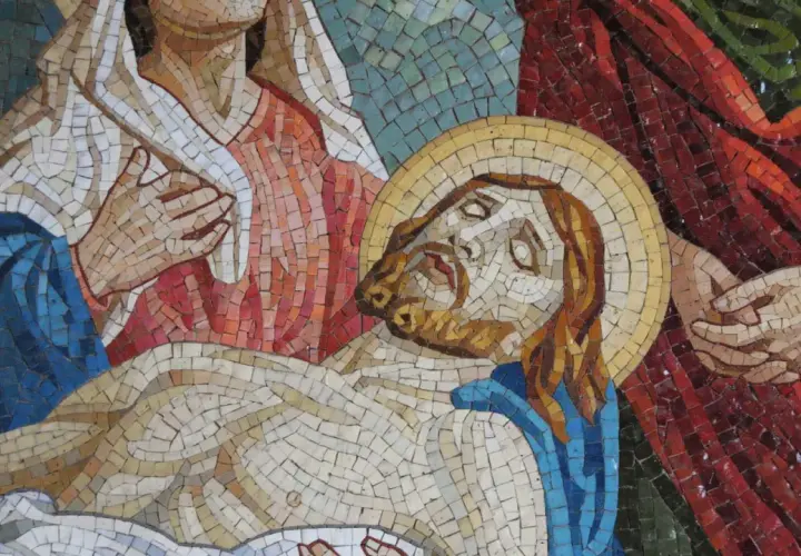 Mozaika przedstawia opłakiwanie Chrystusa, nawiązując do psalmów, np. psalm 113.