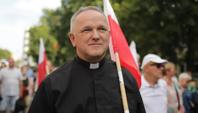 Kiedy ksiądz przechodzi na emeryturę? Wszystko, co musisz wiedzieć o wieku i przepisach
