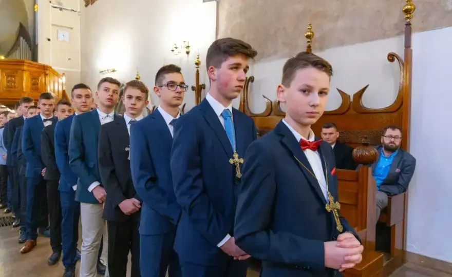 Jak się ubrać na bierzmowanie? Porady dla całej rodziny