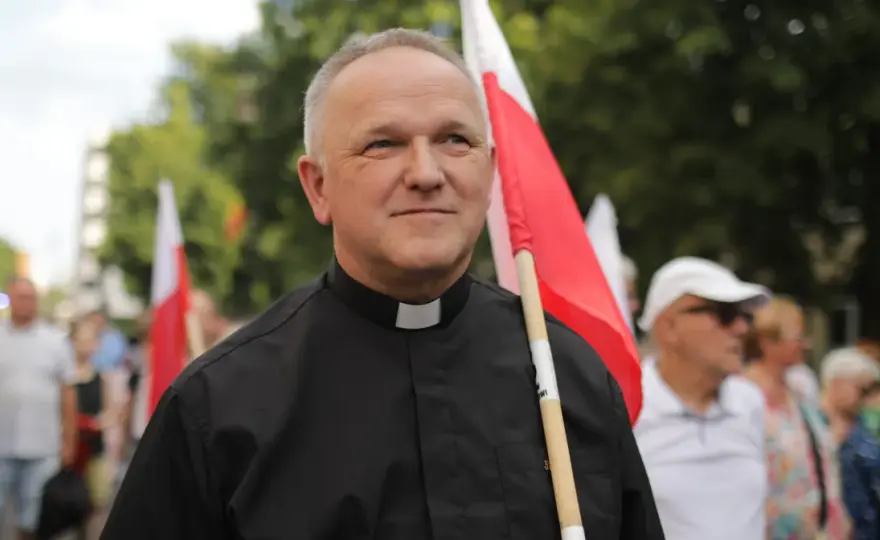 Kiedy ksiądz przechodzi na emeryturę? Wszystko, co musisz wiedzieć o wieku i przepisach