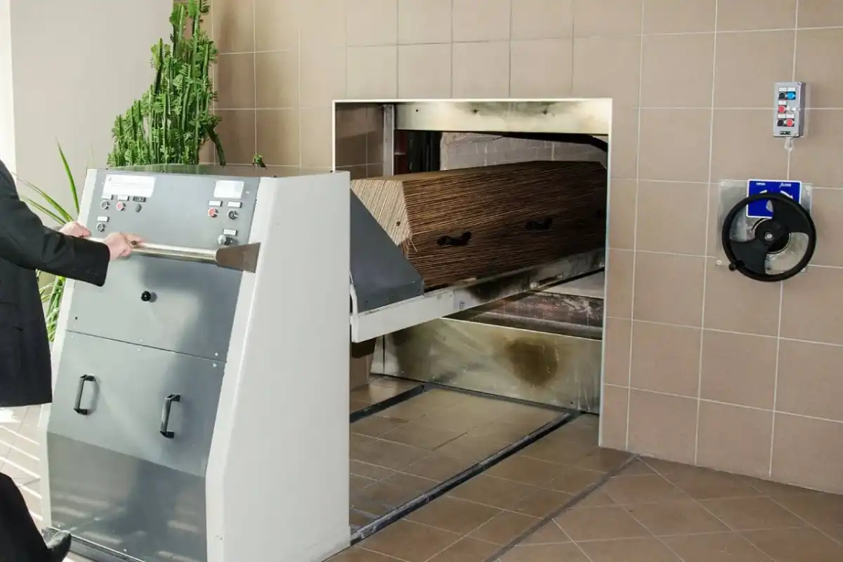 Czy kremacja boli? Jak przebiega spopielenie zmarłego